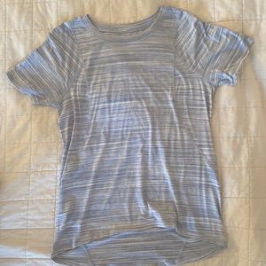 Lululemon short sleeve top size 2